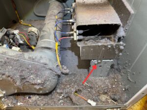 Dryer heating duct assembly 